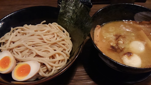 ڂ@~c@@[@