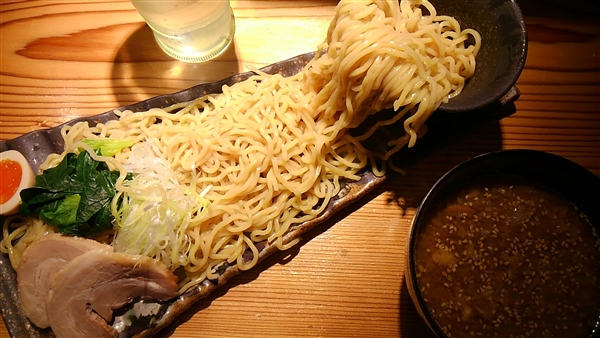 @䓌@[@