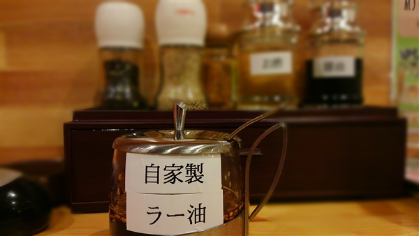 Ղ̉EX